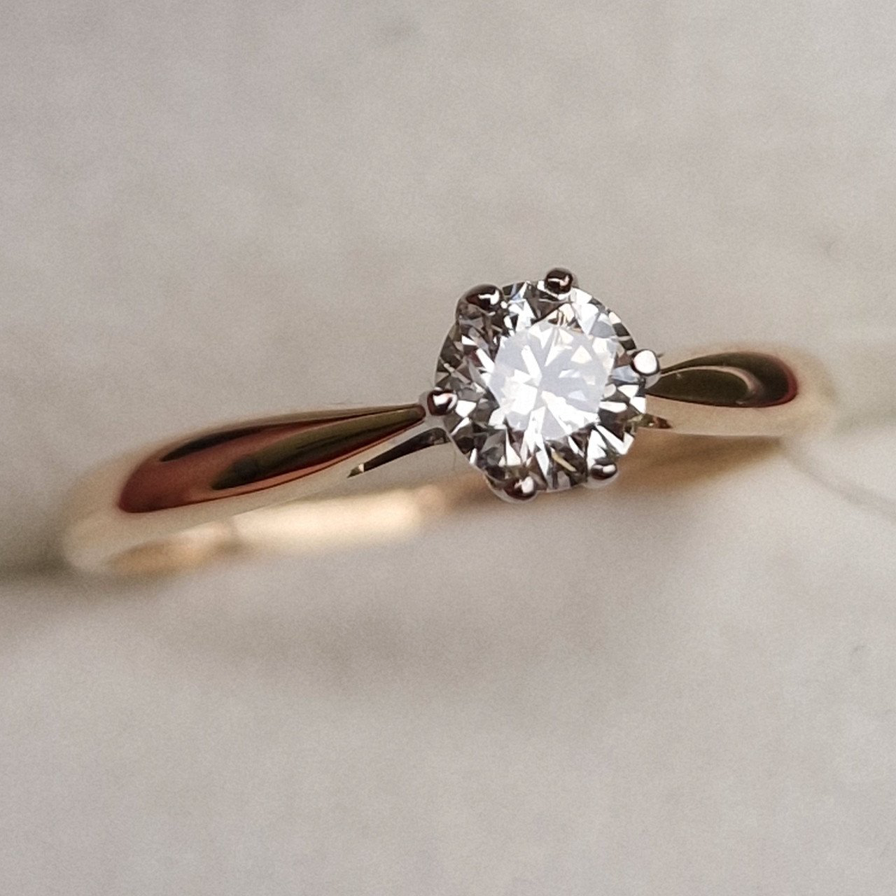 Кольцо Deimantas 98703381 16,5р 1,41гр 0,35ct. купить,NaN