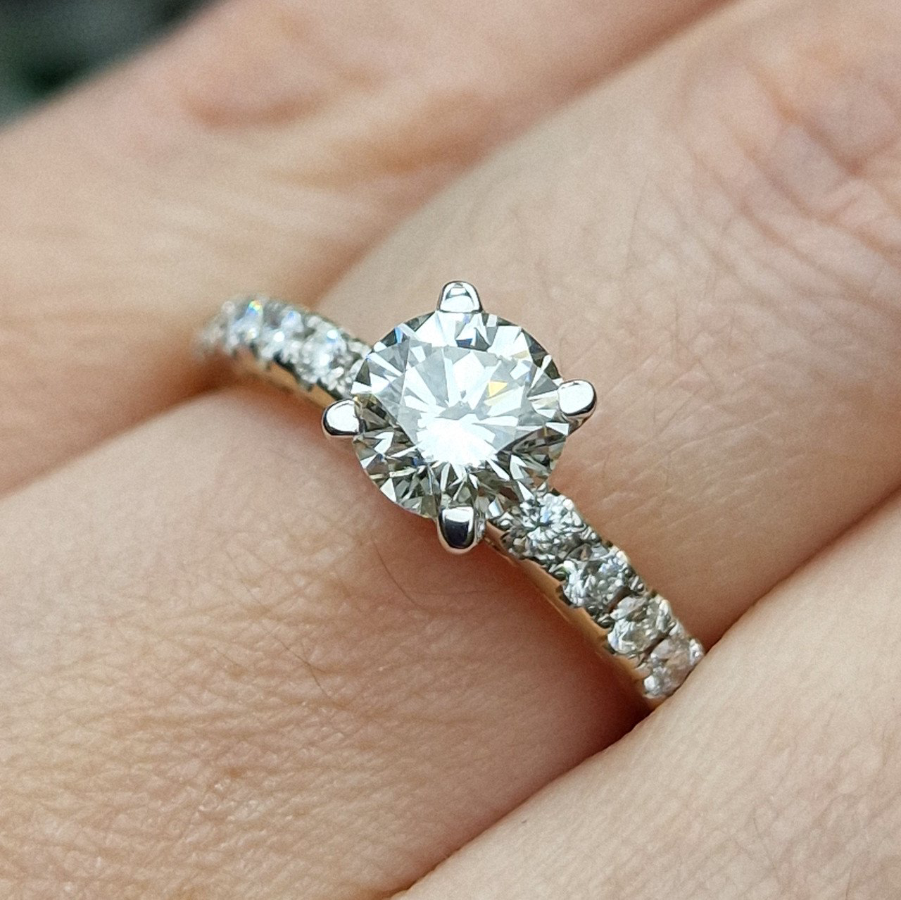 Кольцо Deimantas 98828290 17р 3,4гр 1,46ct. купить,NaN