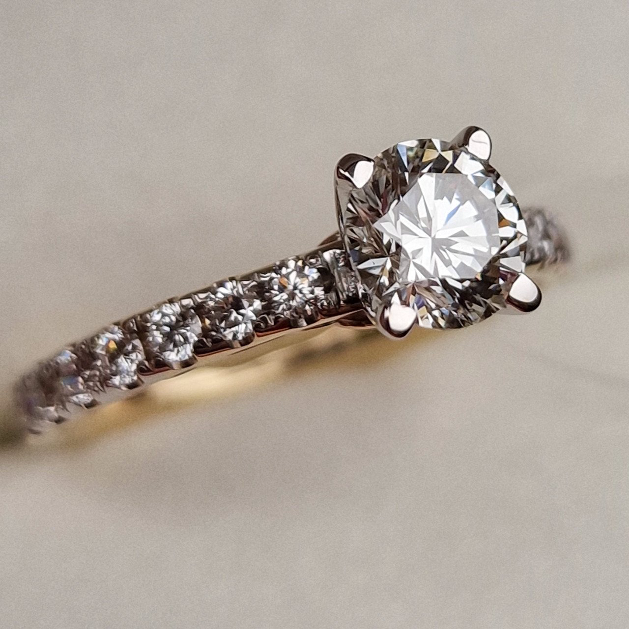 Кольцо Deimantas 98828290 17р 3,4гр 1,46ct. купить,NaN