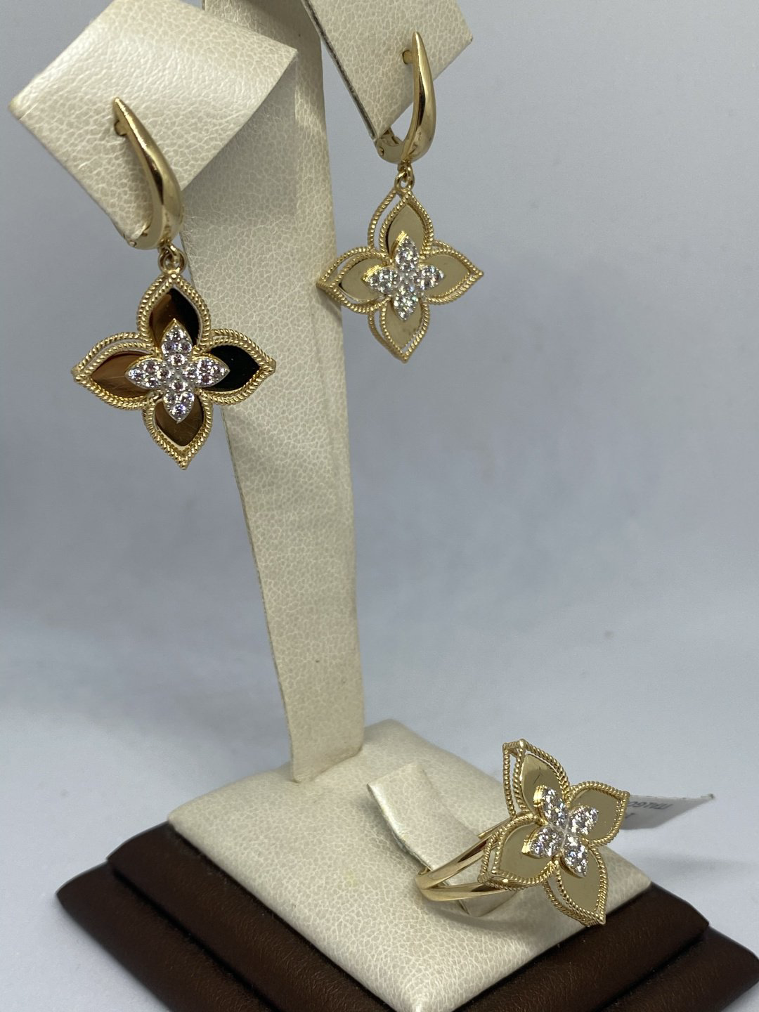 JN Diamond ZHA91-289 вес 6.98 г золото, фианит купить,520000