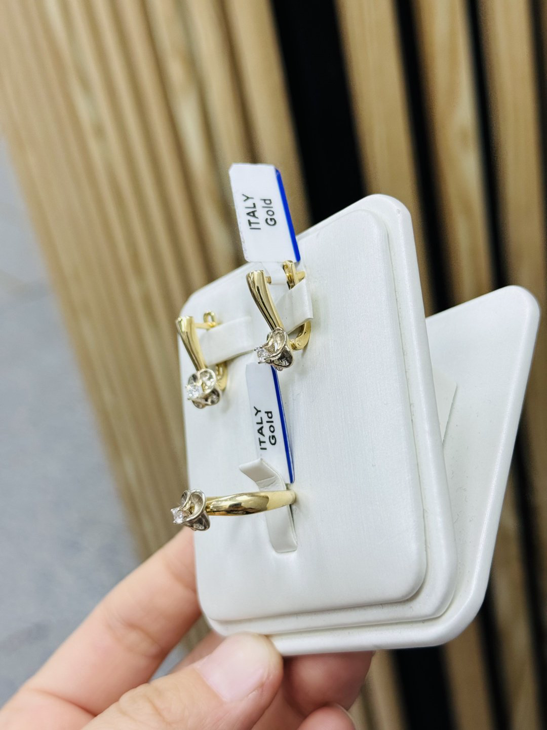 Exclusive Gold Aij81 вес 5.41 г золото, без вставок купить,402950