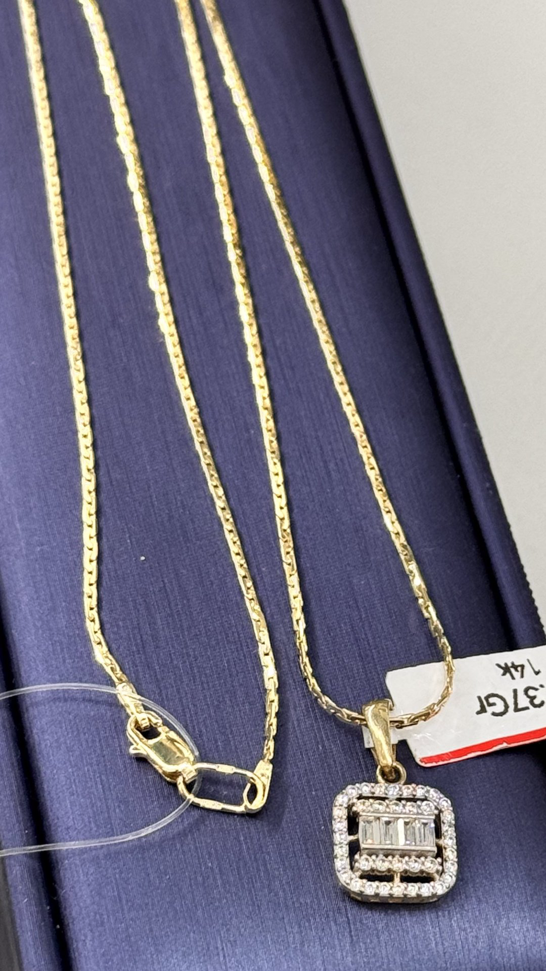 Цепь Exclusive Gold Aij270 длина 55 см, вес 5.25 г золото, плетение отсутствует купить,NaN
