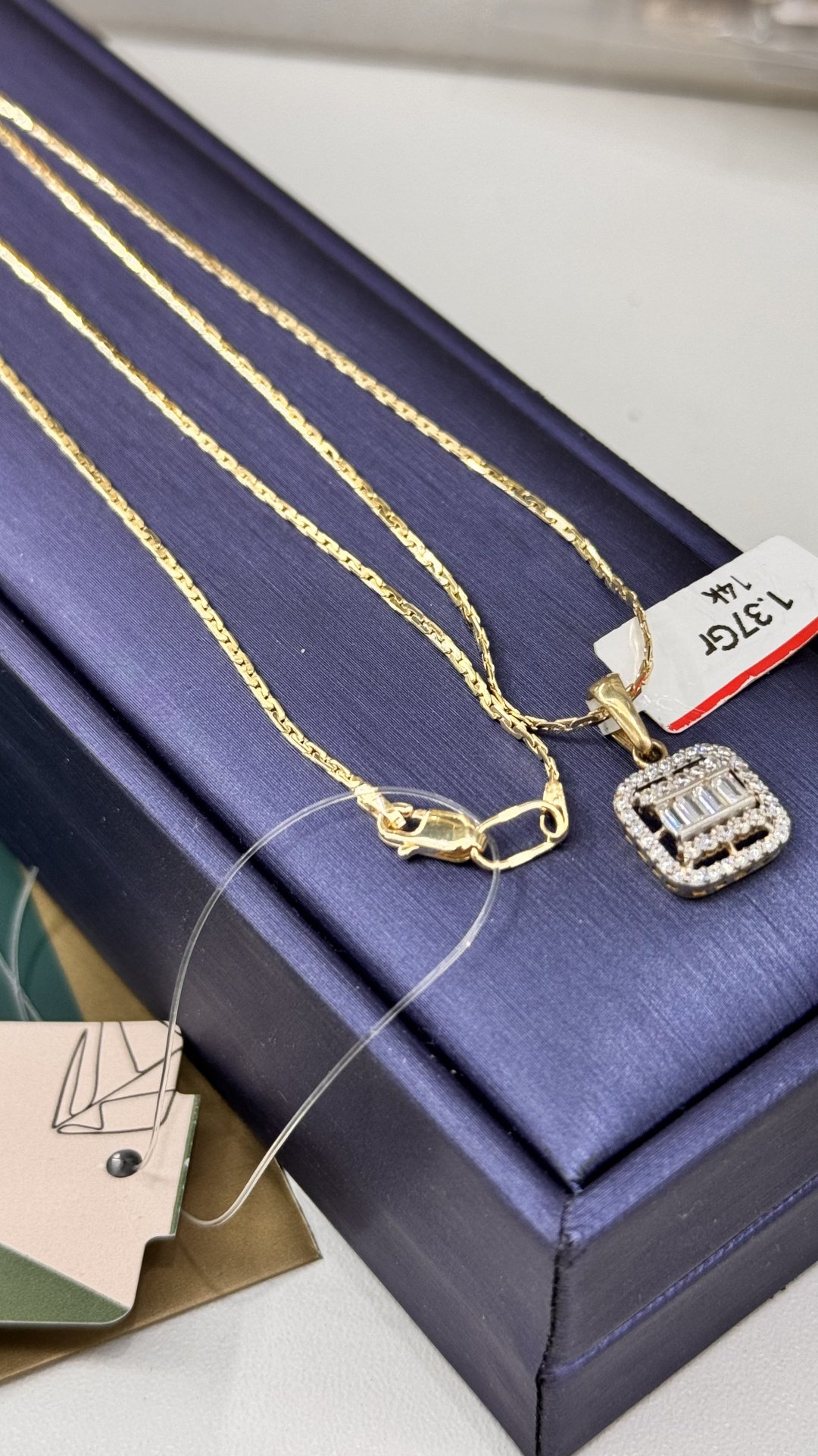 Цепь Exclusive Gold Aij270 длина 55 см, вес 5.25 г золото, плетение отсутствует купить,NaN