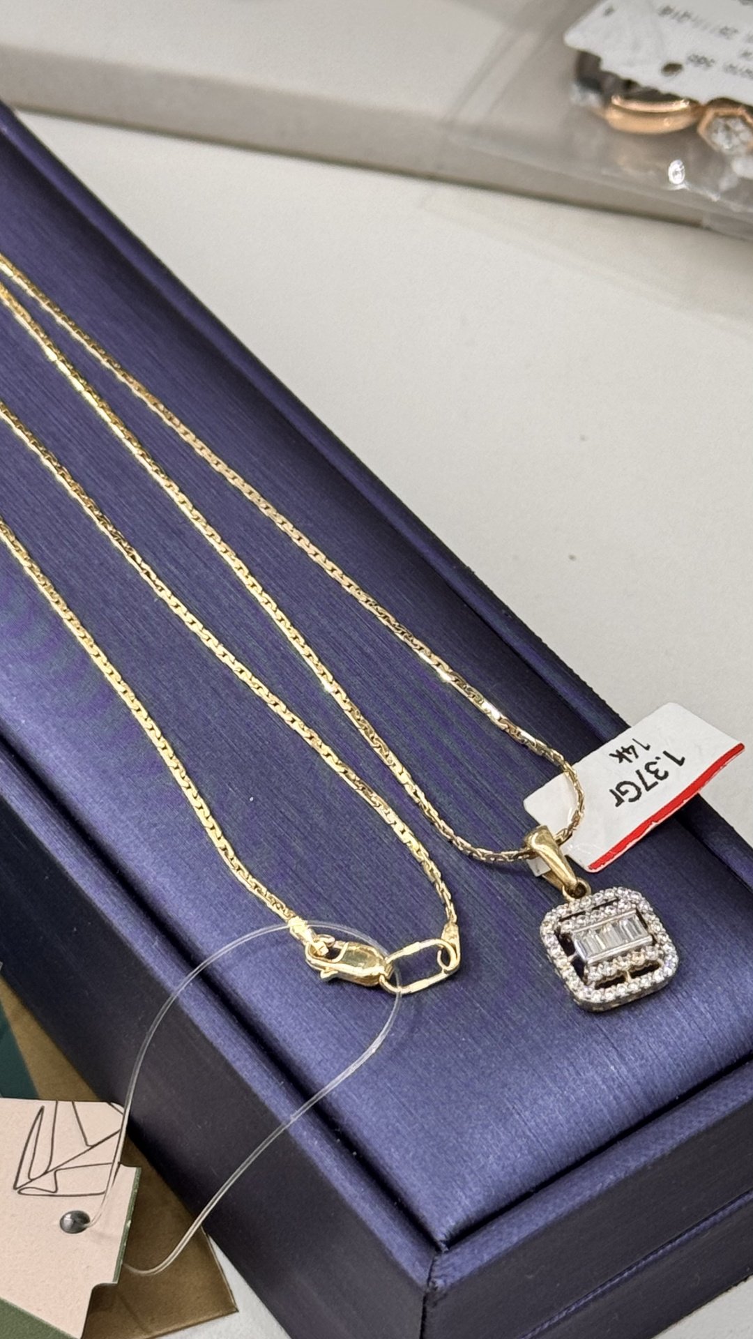 Цепь Exclusive Gold Aij270 длина 55 см, вес 5.25 г золото, плетение отсутствует купить,NaN