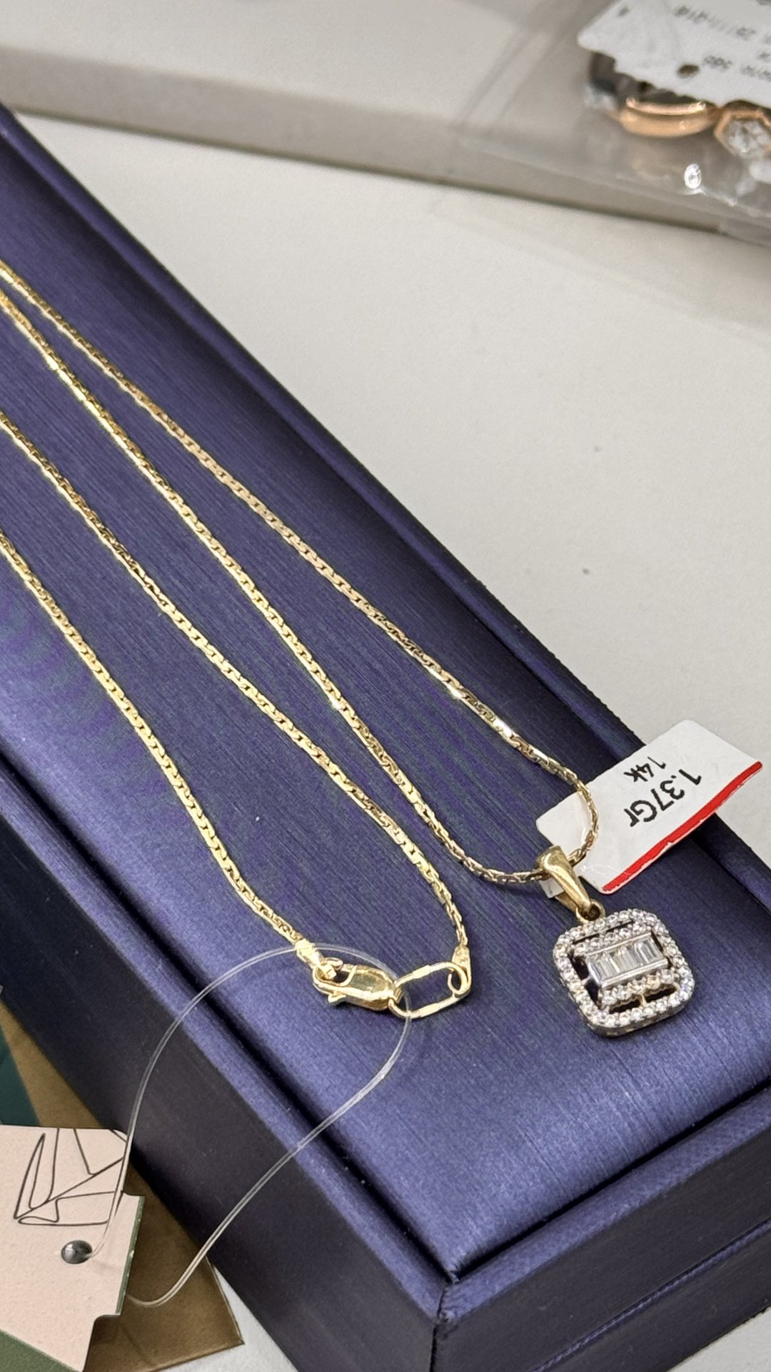 Цепь Exclusive Gold Aij270 длина 55 см, вес 5.25 г золото, плетение отсутствует купить,NaN