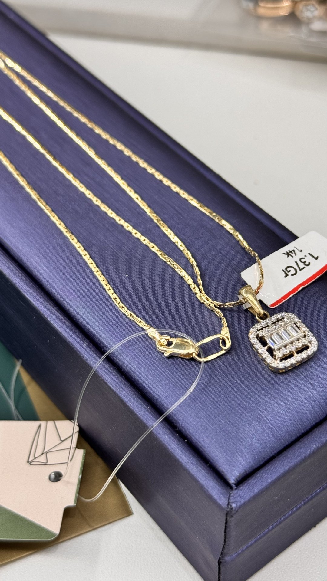 Цепь Exclusive Gold Aij270 длина 55 см, вес 5.25 г золото, плетение отсутствует купить,NaN