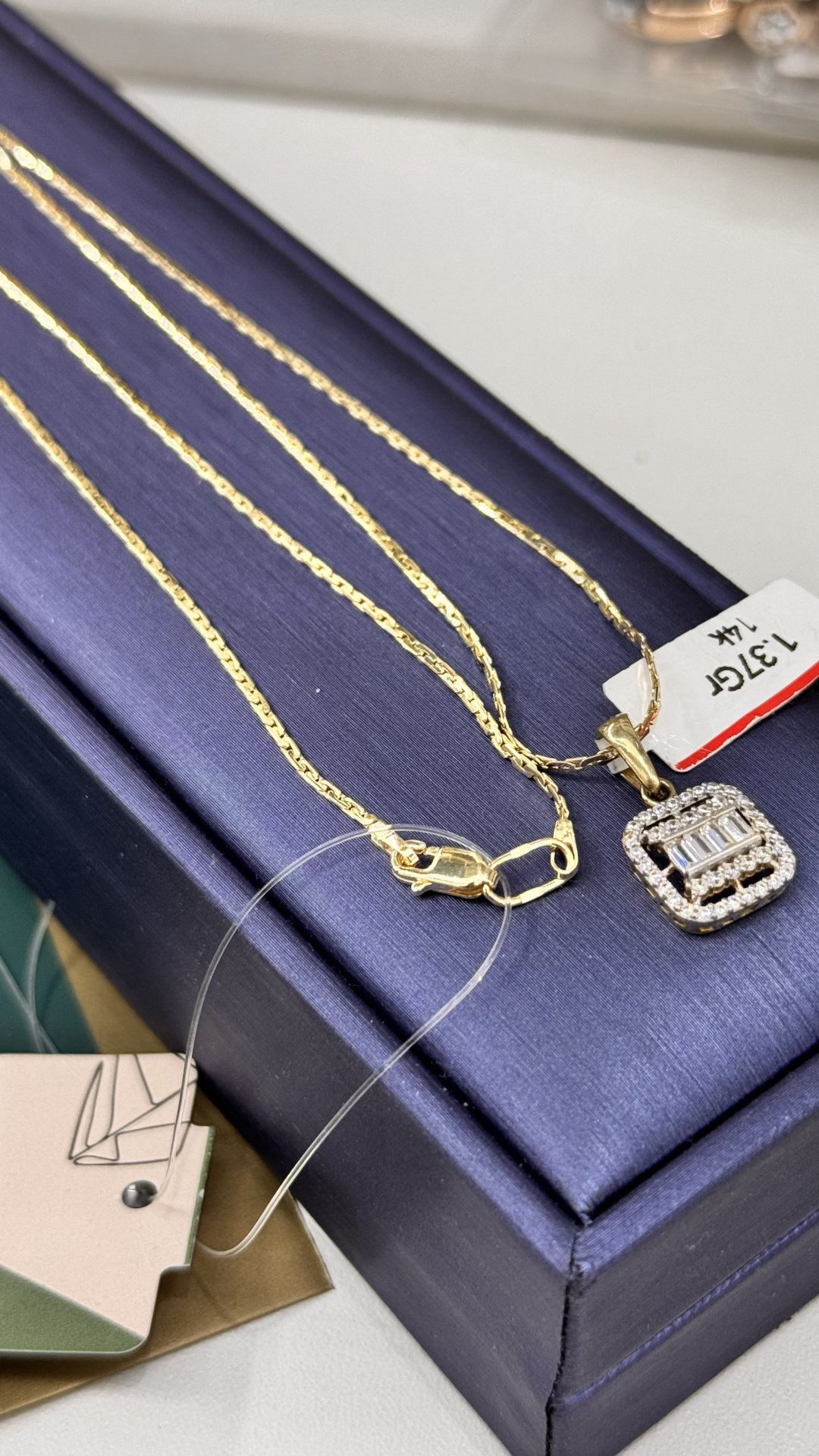 Цепь Exclusive Gold Aij270 длина 55 см, вес 5.25 г золото, плетение отсутствует купить,NaN