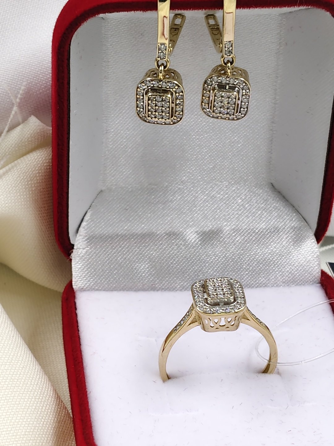 Кристалл-L 17111-050 вес 5.84 г золото, цирконий купить,NaN