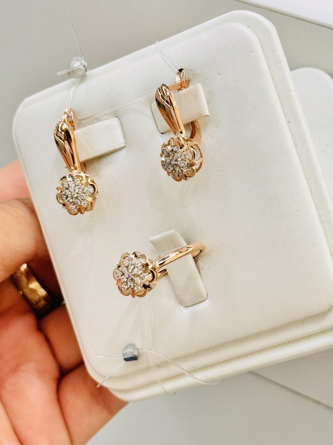 Exclusive Gold Aij244 вес 4.26 г золото, фианит купить,316699.99999999994