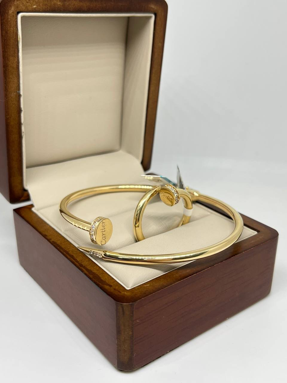 Exclusive Gold Aij94 вес 10.3 г золото, без вставок купить,769700