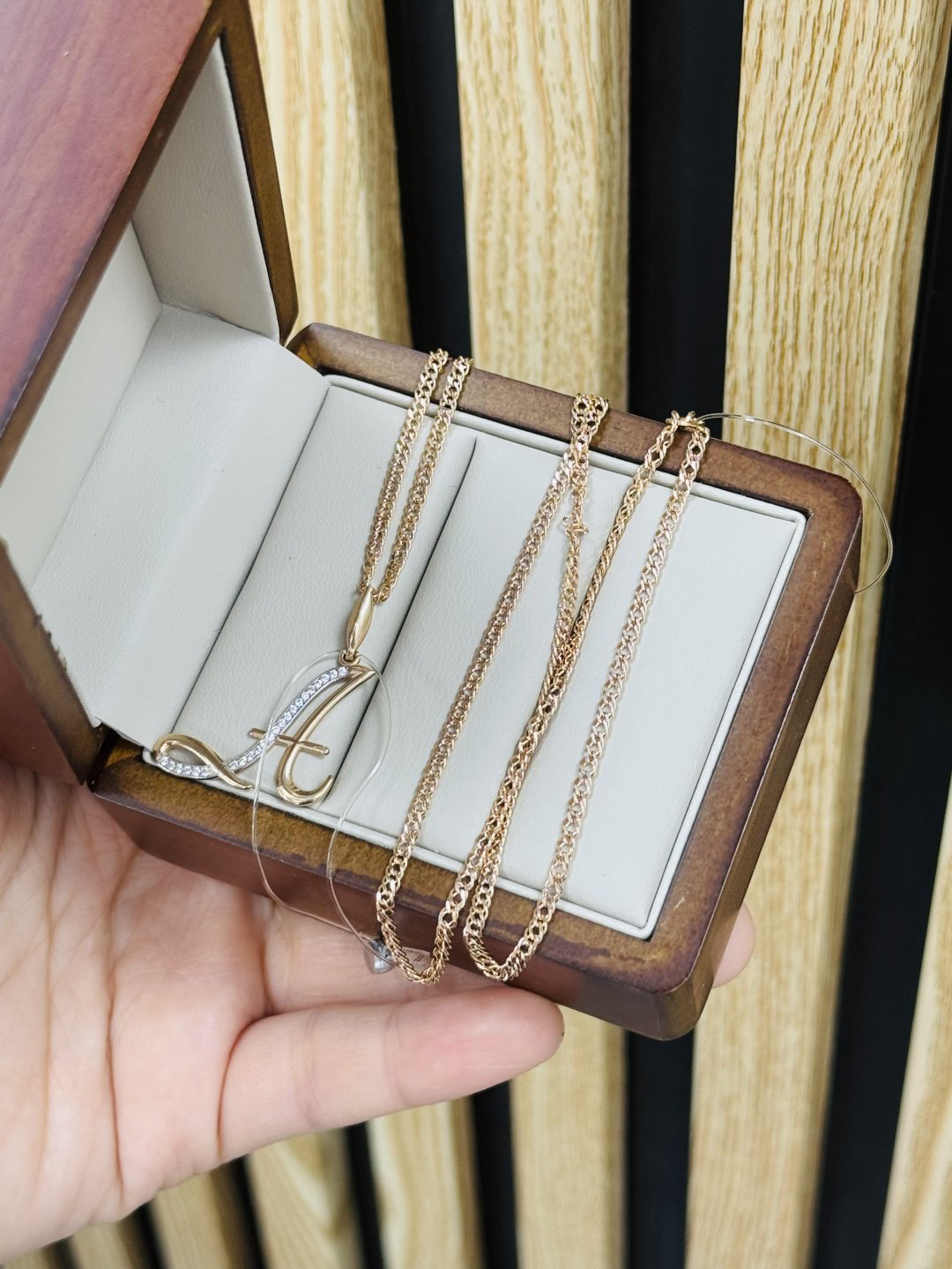 Exclusive Gold Aij8 вес 4.03 г золото, без вставок купить,299450