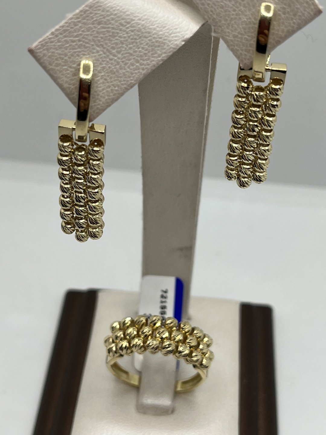 Timuchin Gold LA1986/380 вес 9.15 г золото, без вставок купить,NaN