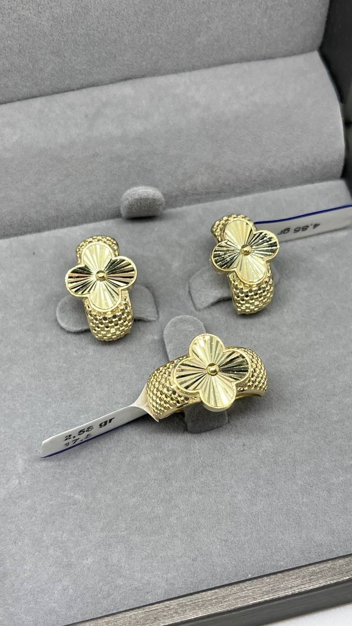 Exclusive Gold Aij240 вес 7.43 г золото, без вставок купить,555200
