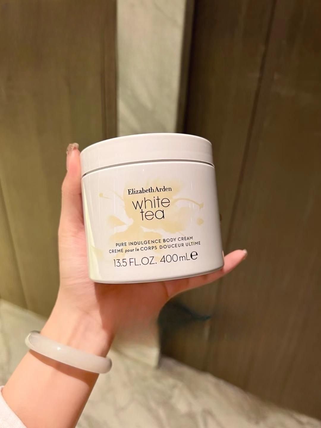Elizabeth Arden White Tea лосьон для тела 400 мл купить,20290