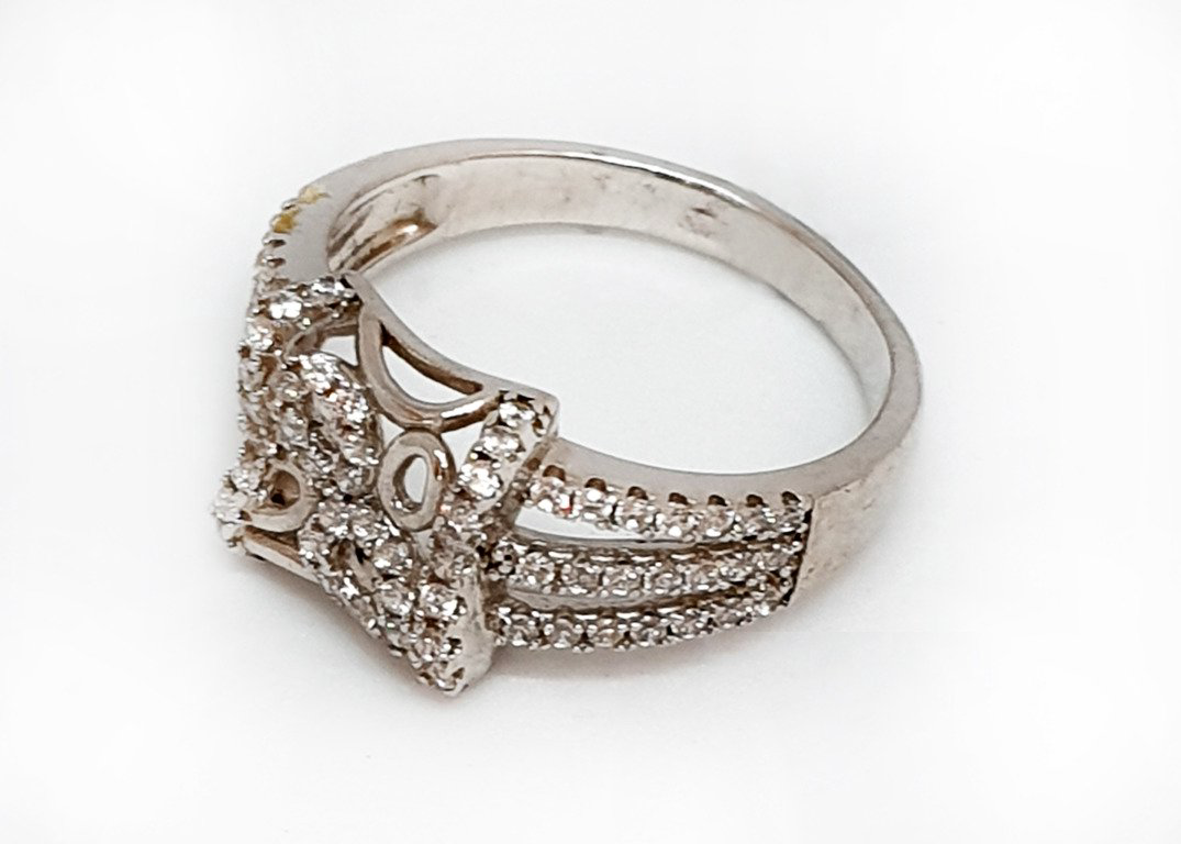Кольцо Камея сс1-24-37 17,5р 3,16гр. купить,25750