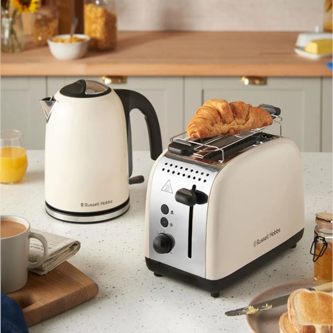 Электрочайник Russell Hobbs Colours Plus 28510-70 светло-бежевый