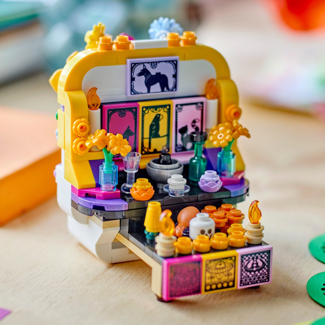 Конструктор LEGO Iconic 40811, деталей 231 шт