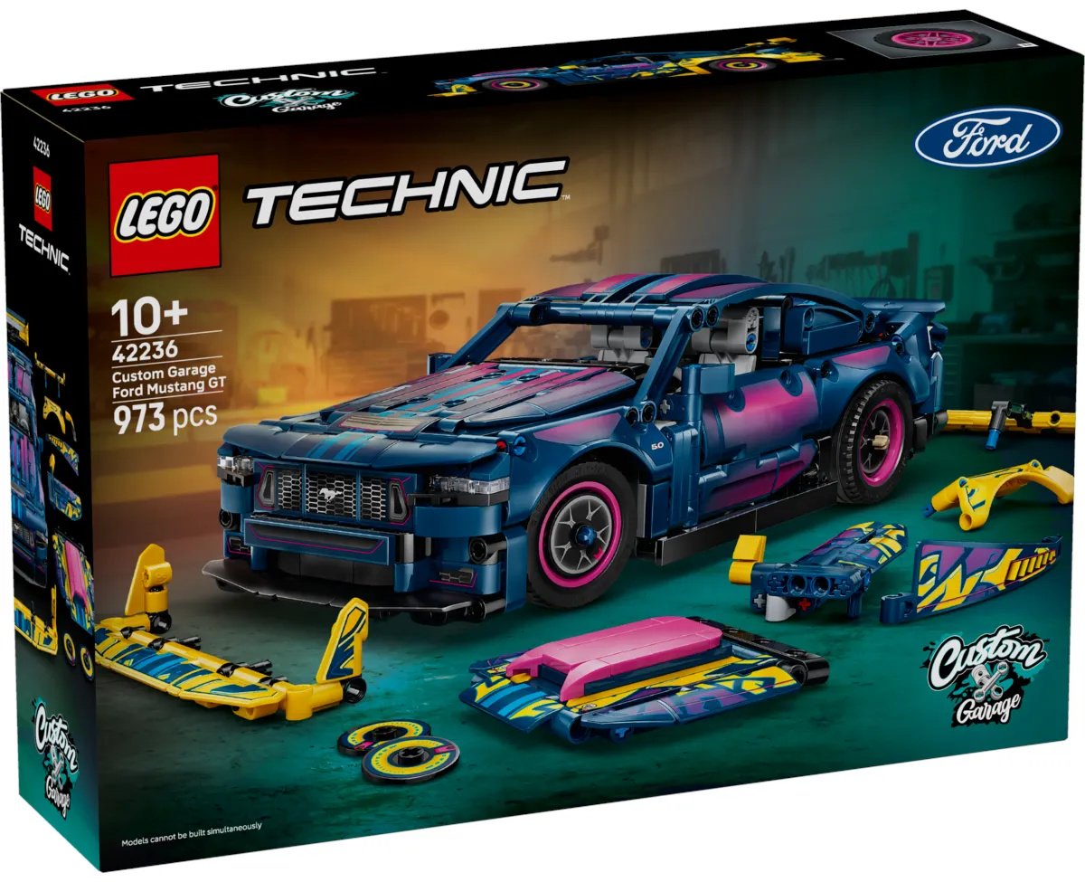 Конструктор LEGO Техник Тюнингованный автомобиль Ford Mustang GT 42236, деталей 973 шт