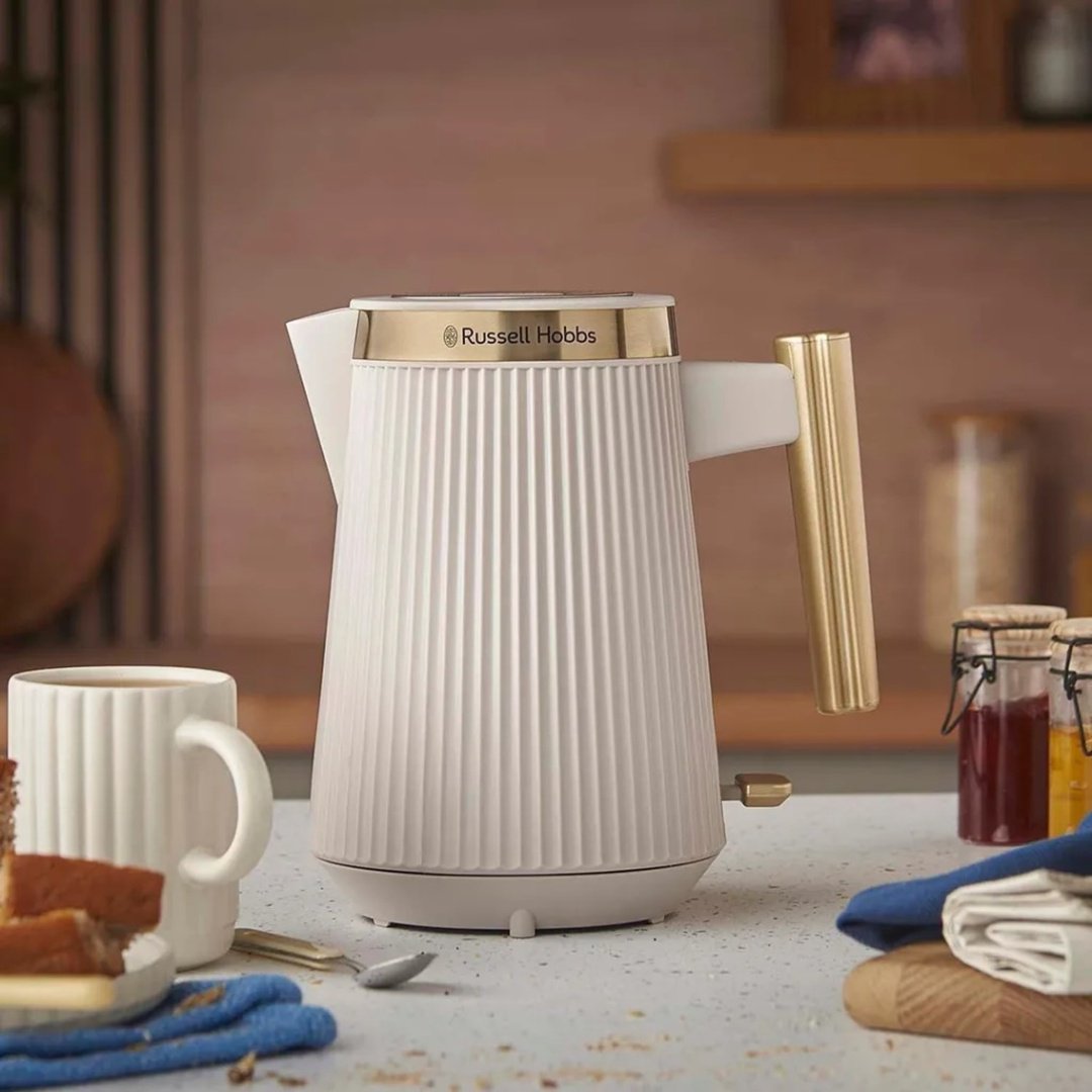 Электрочайник Russell Hobbs Bronte 26751-70 бежевый