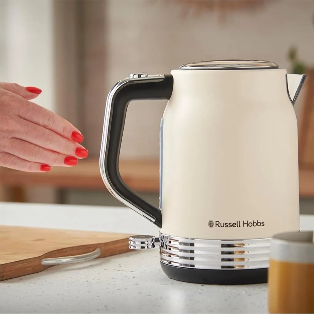 Электрочайник Russell Hobbs Hanley 28640-70 бежевый купить,38924