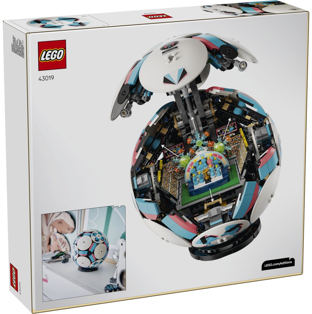 Конструктор LEGO Футбольный мяч 43019, деталей 1498 шт