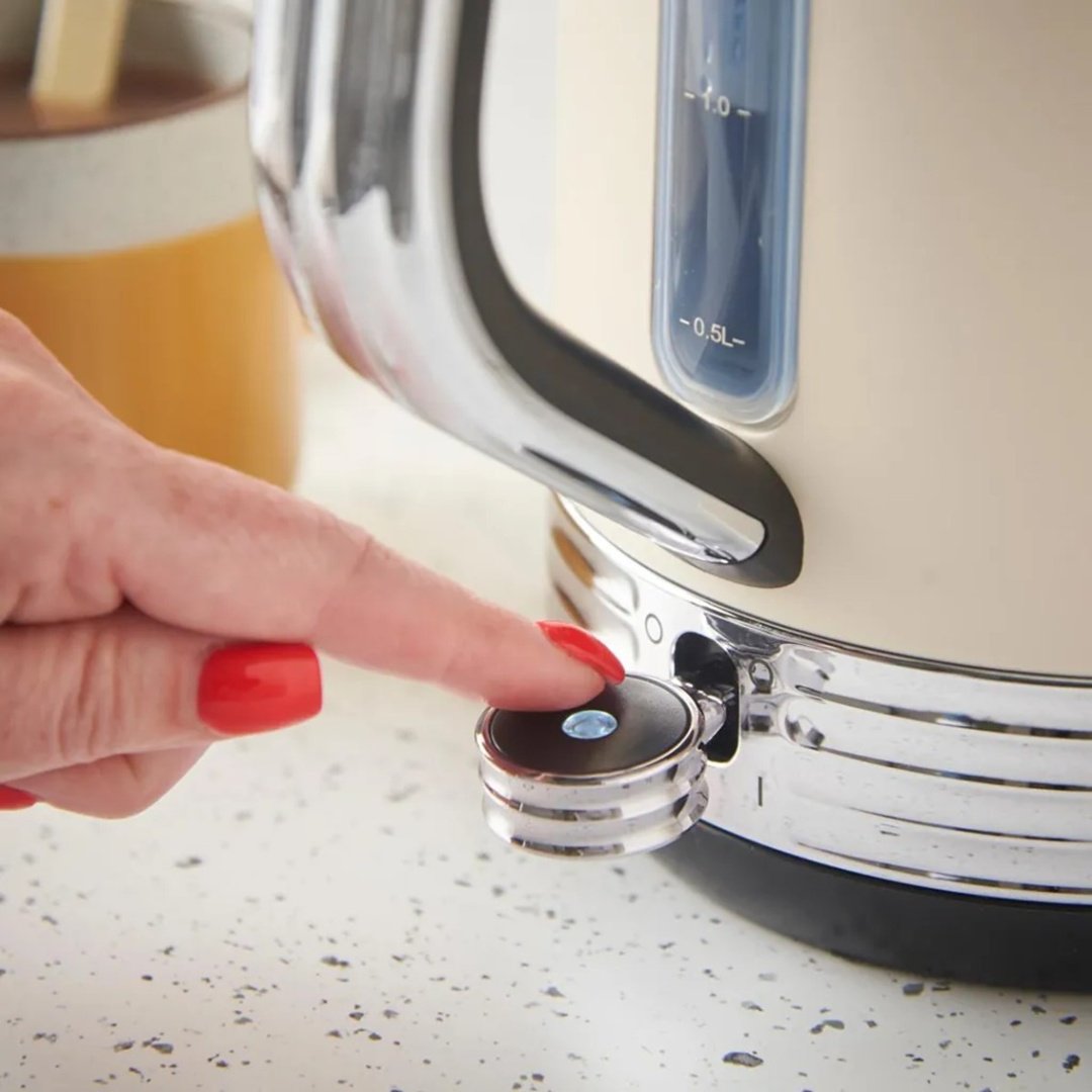 Электрочайник Russell Hobbs Hanley 28640-70 бежевый купить,38924