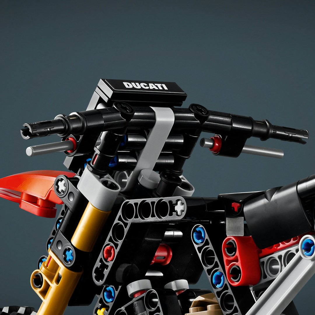Конструктор LEGO Technic Мотоцикл Ducati Desmo450 MX Factory 42238, деталей 457 шт купить,41120