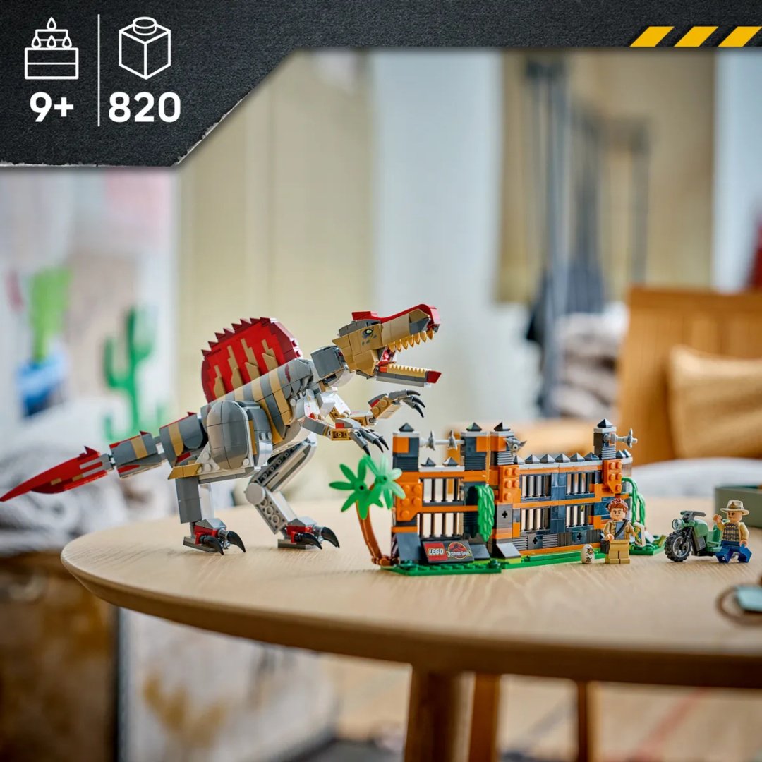 Конструктор LEGO Jurassic World Побег спинозавра 77982, деталей 820 шт купить,NaN