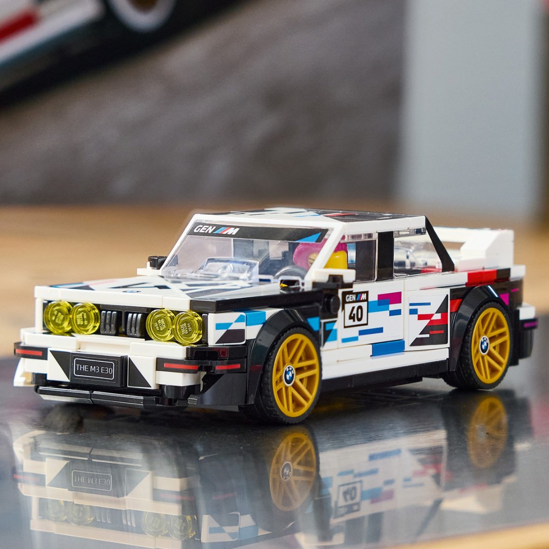 Конструктор LEGO Speed Champions BMW M3 (E30) 77263, деталей 358 шт