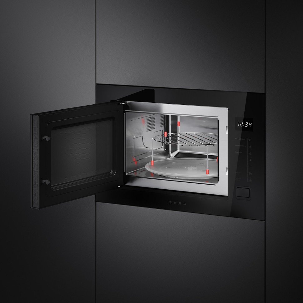 Микроволновая печь Smeg FMI225BI черный