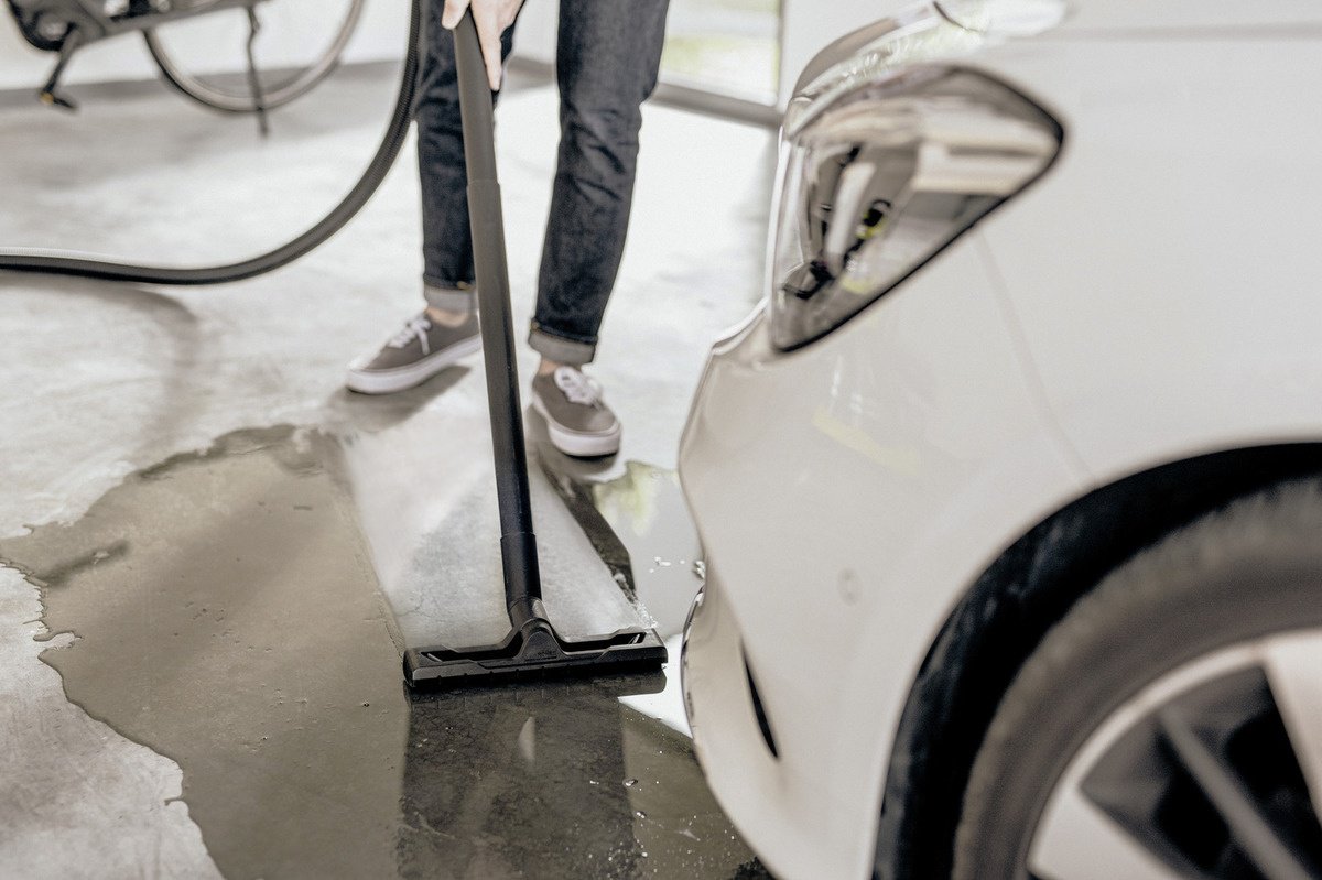 Пылесос Karcher WD 4 S Go!Further черный купить,99990