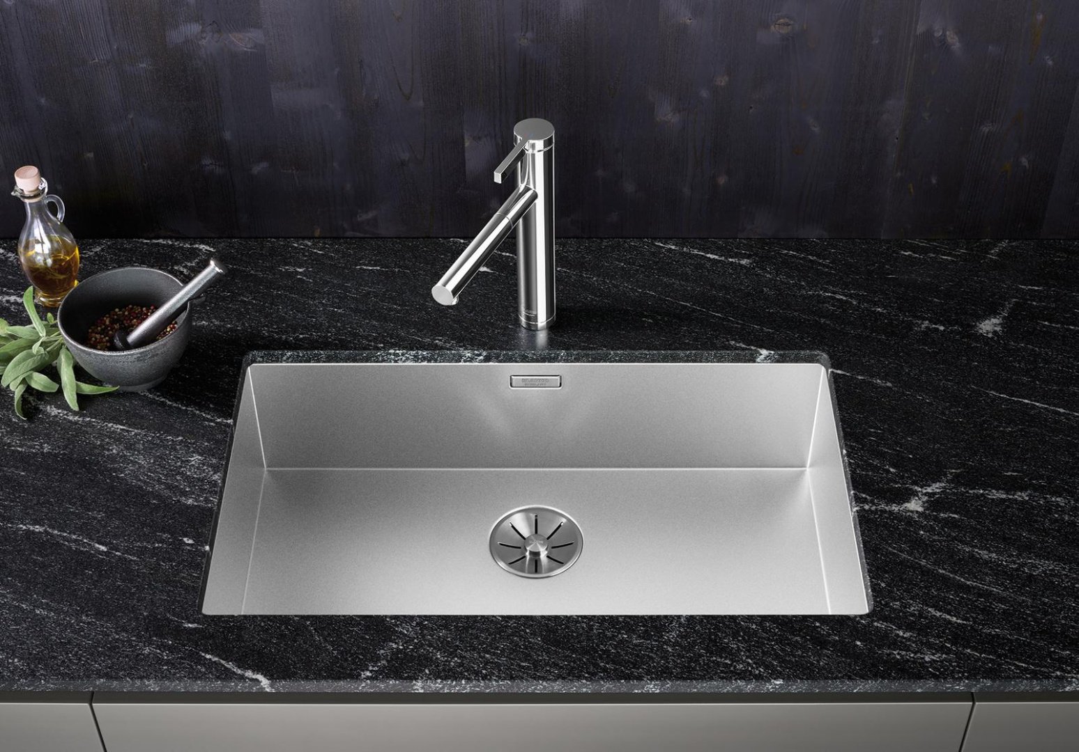 Blanco Zerox 700-U Durinox (521560) подстольная 74х44х18.5 см, нержавеющая сталь, тон серый металлик