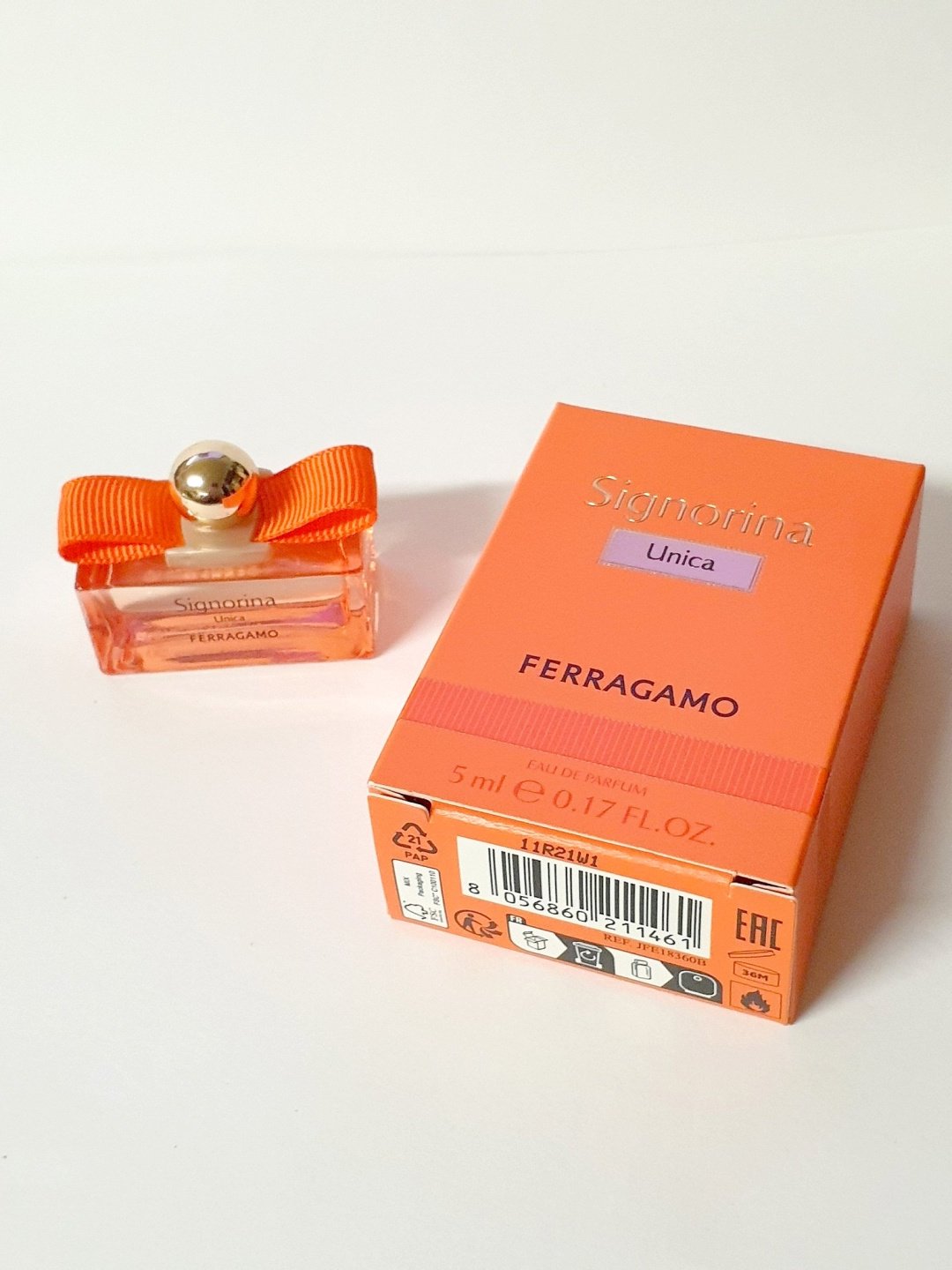 Salvatore Ferragamo Signorina Unica парфюмерная вода EDP 5 мл, для женщин купить,8690
