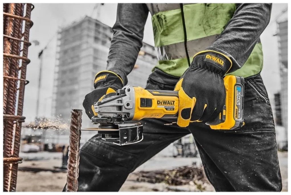 Шлифмашина угловая DeWALT DCG405P3-QW купить,312280