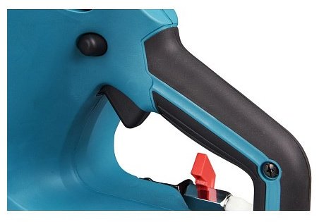 Дисковая пила Makita CE001GZ(R), аккумуляторная купить,499300