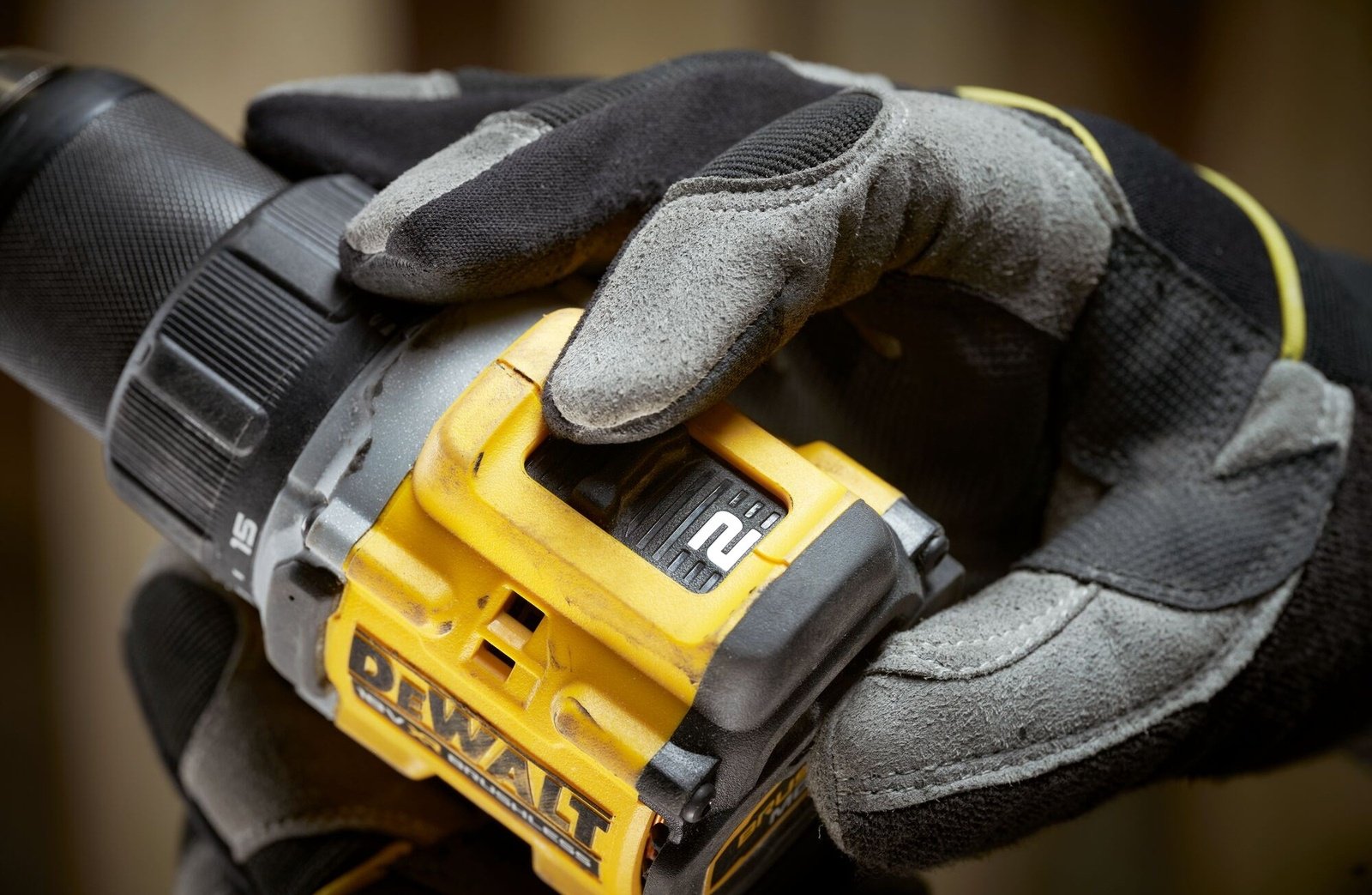 DeWALT дрель-шуруповерт DCD794P2T-QW 18 В купить,238800