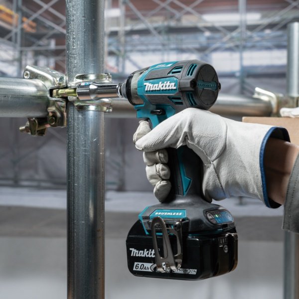 Makita шуруповерт DTD173Z 18 В купить,99800