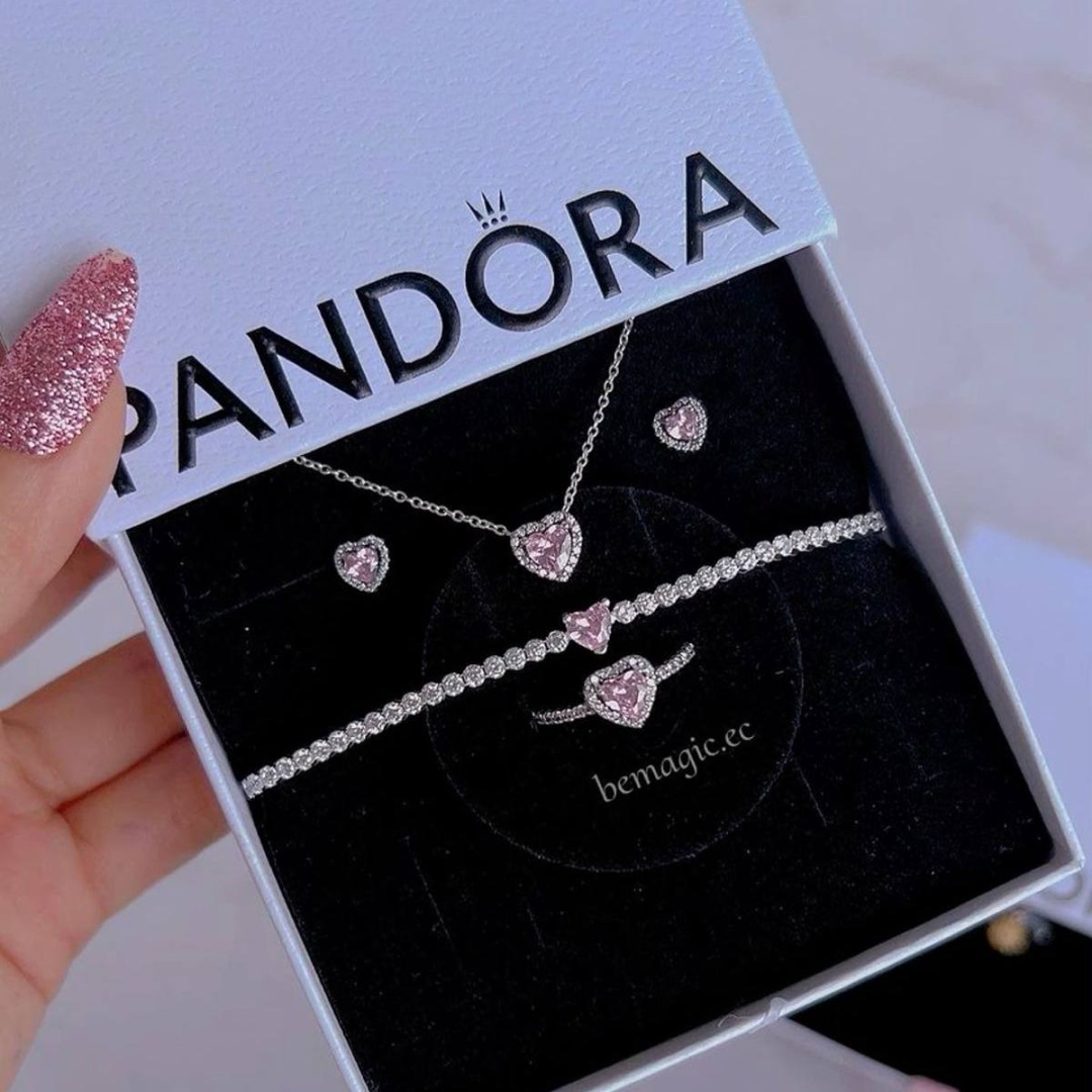 Комплект Pandora 0904787 кольцо 16.5р серьги колье купить,39055