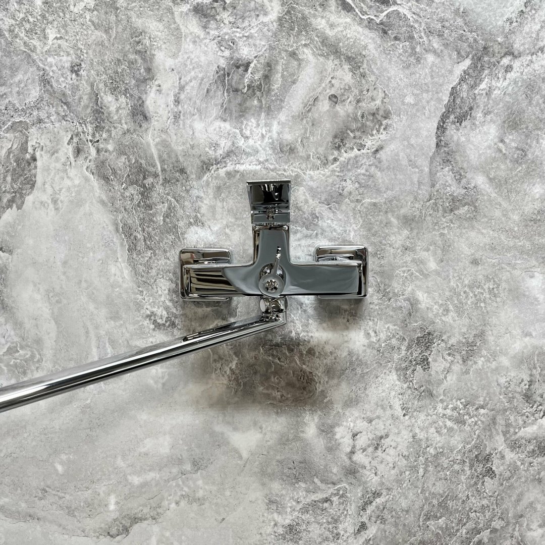 Смеситель для ванны Haiba HB22818, латунь, цвет хром купить,NaN