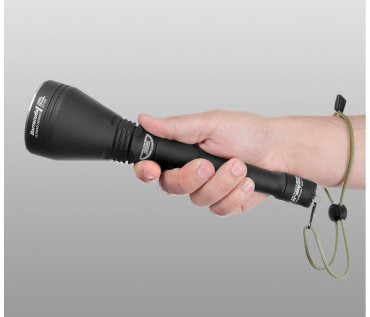 Турестический фонарь Armytek Barracuda Pro XHP35 HI ручной черный купить,72000