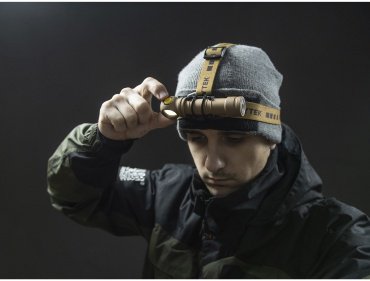Турестический фонарь Armytek Wizard C2 Pro Max F06701CS кемпинговый коричневый