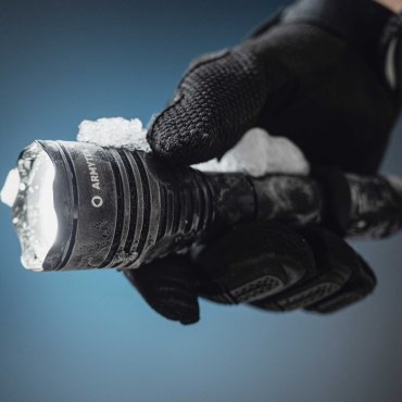 Турестический фонарь Armytek F07701C черный