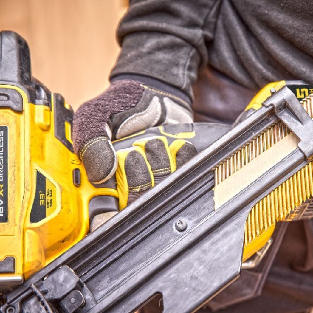 Гвоздезабивной пистолет DeWALT DCN930P2-QW, аккумуляторный купить,NaN