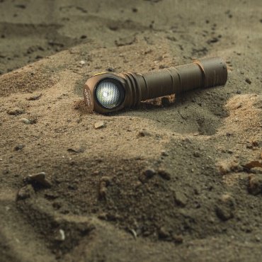 Турестический фонарь Armytek F08701CS коричневый