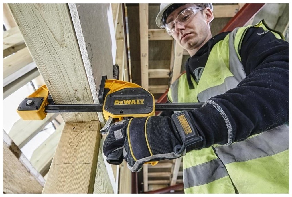 Струбцина быстрозажимная DeWALT 300 мм арт. DWHT0-83185 купить,NaN