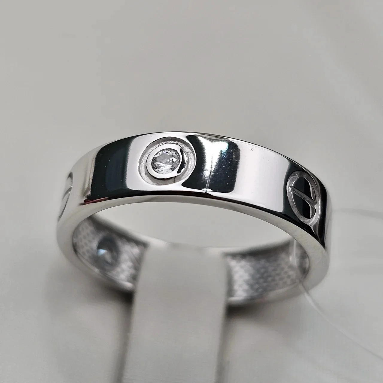 Кольцо Deimantas 112815523 17,5р 3,55гр. купить,NaN