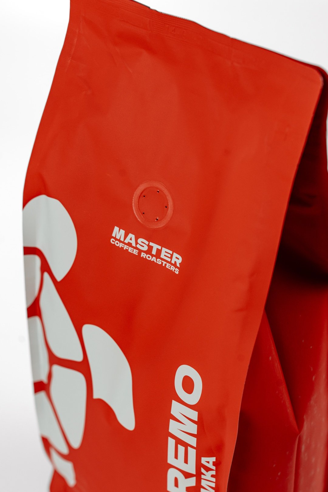 Кофе Master Coffee Supremo зерновой в пакете 1000 г