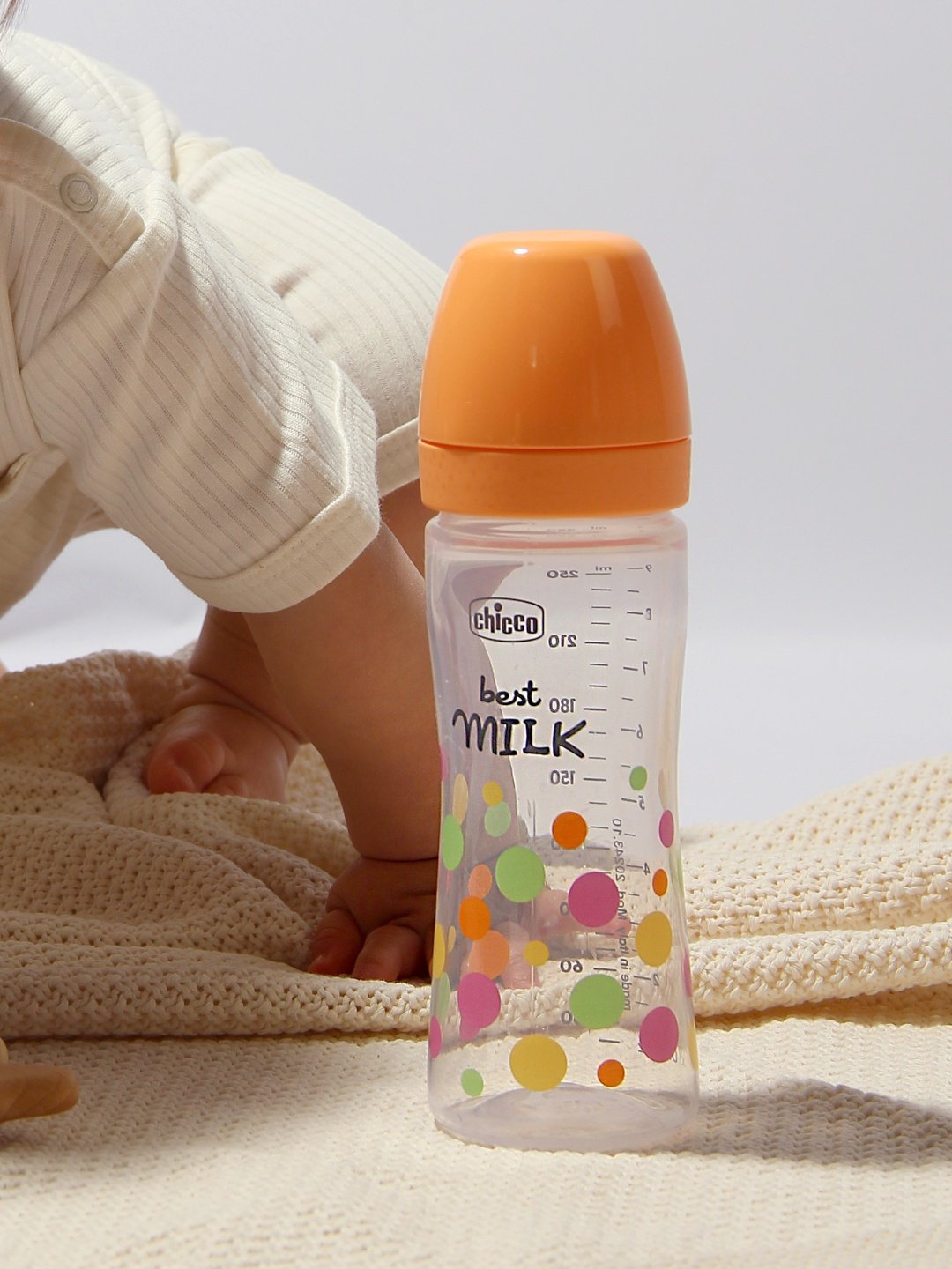Бутылочка Chicco 00020243100000 250 мл оранжевый купить,NaN