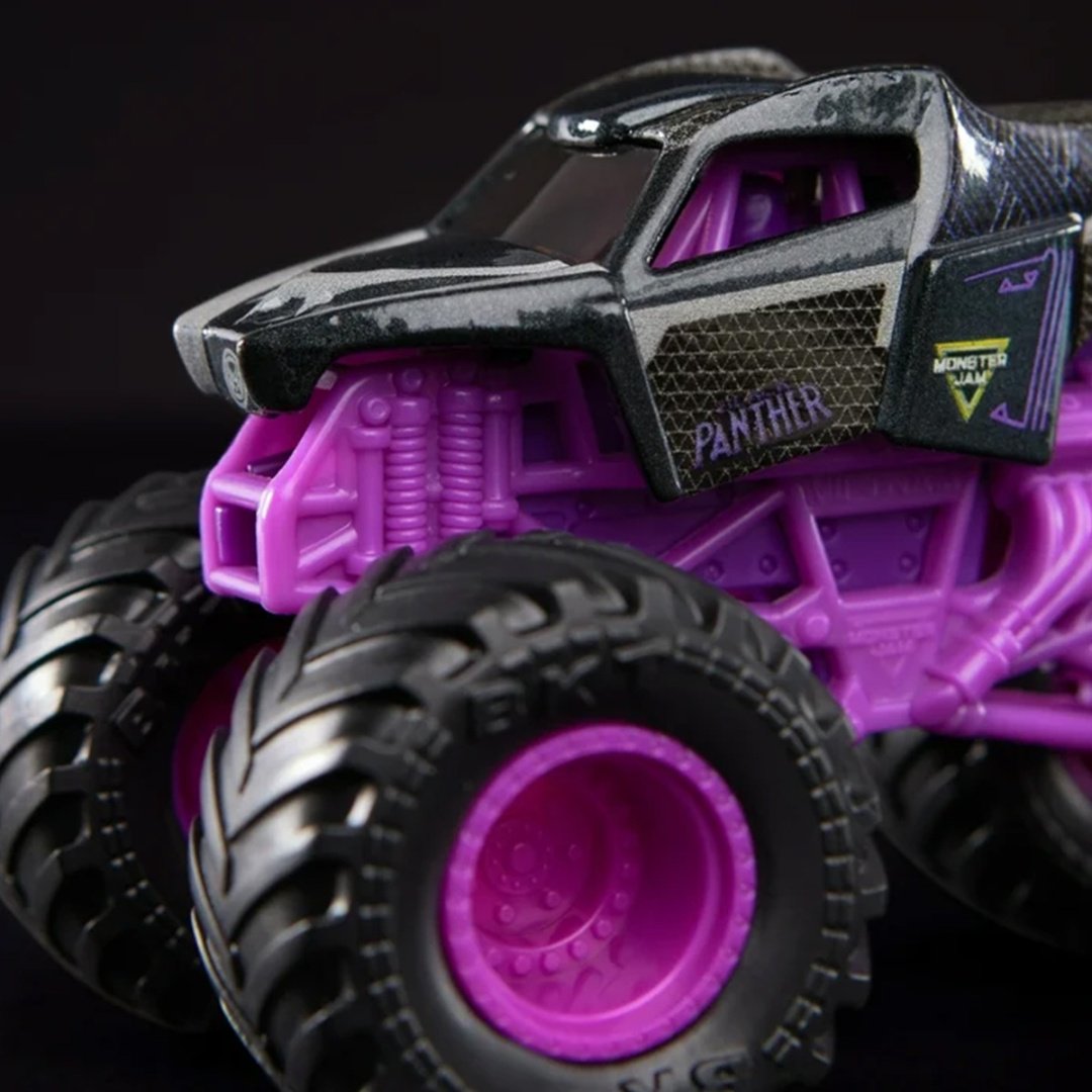 Внедорожник Monster Jam Black Panther черный купить,NaN