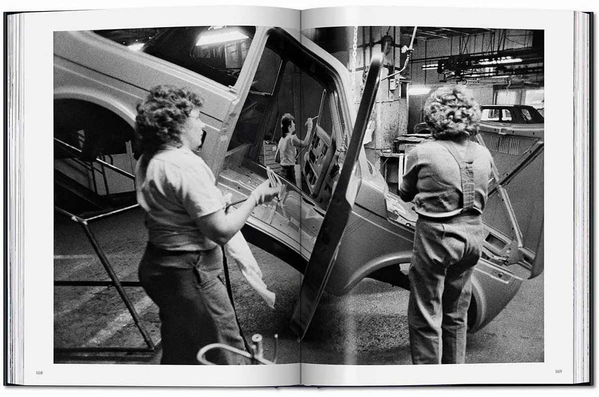 Книга Sebastião Salgado. Workers. An Archaeology of the Industrial Age купить,NaN